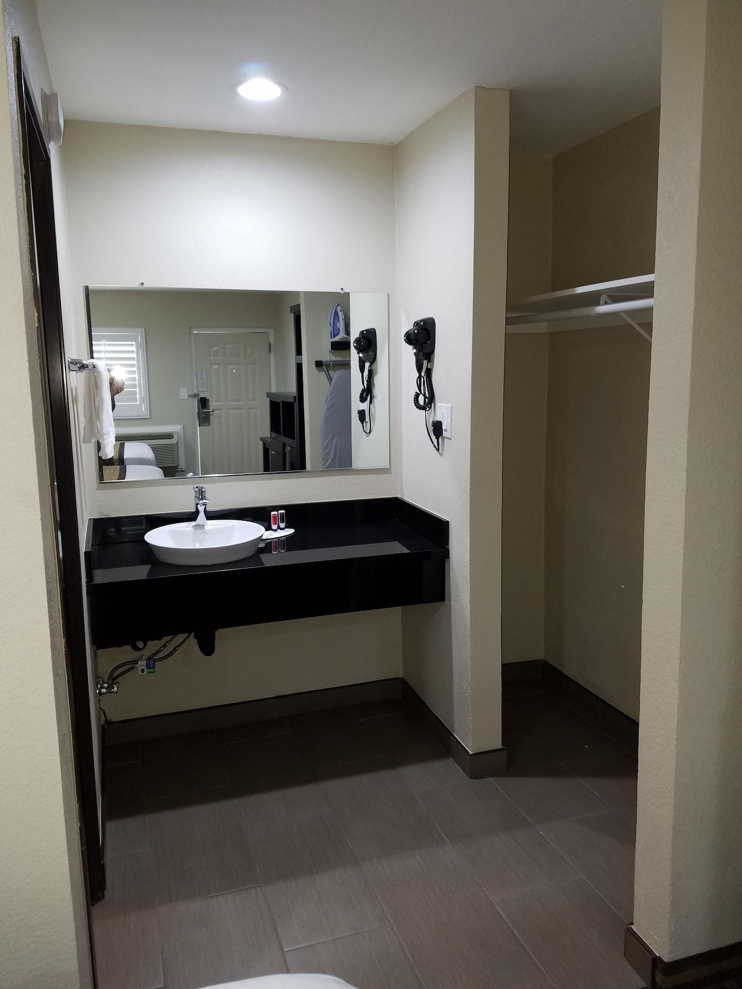 Days Inn By Wyndham El Centro Εξωτερικό φωτογραφία